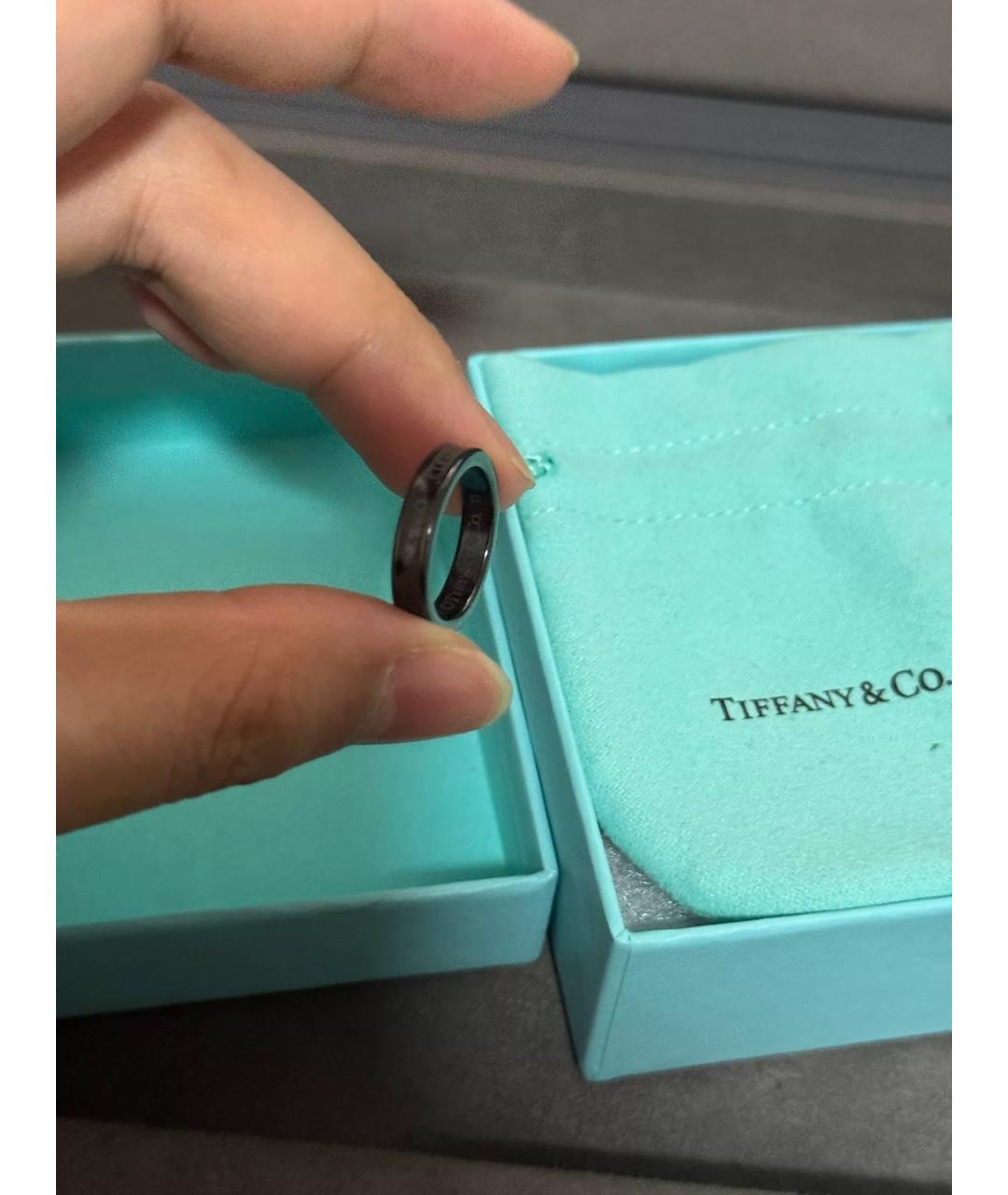 TIFFANY&CO Черное металлическое кольцо, фото 4