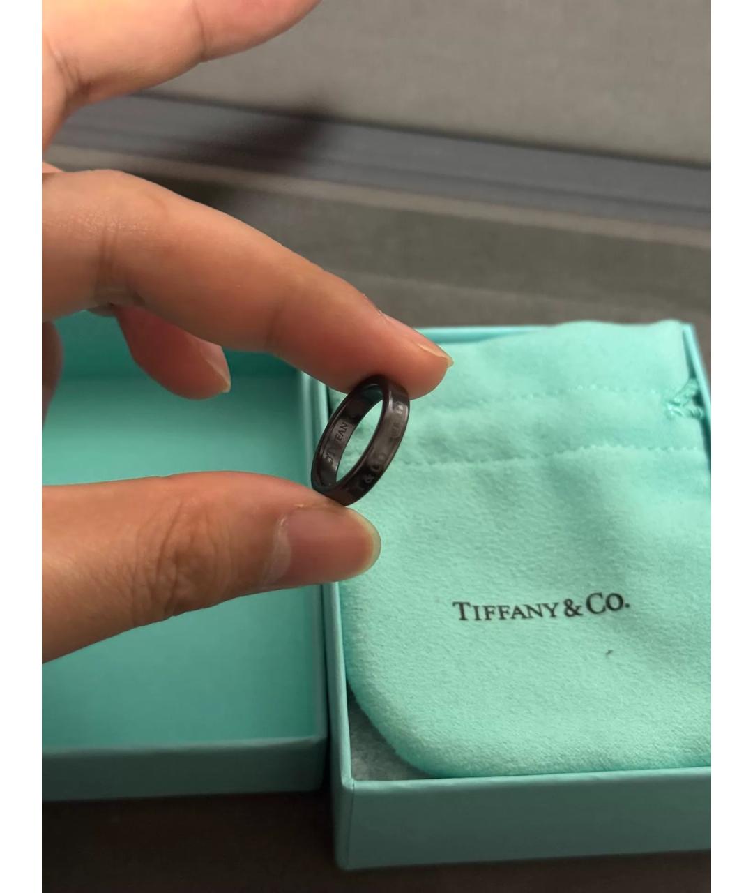 TIFFANY&CO Черное металлическое кольцо, фото 3