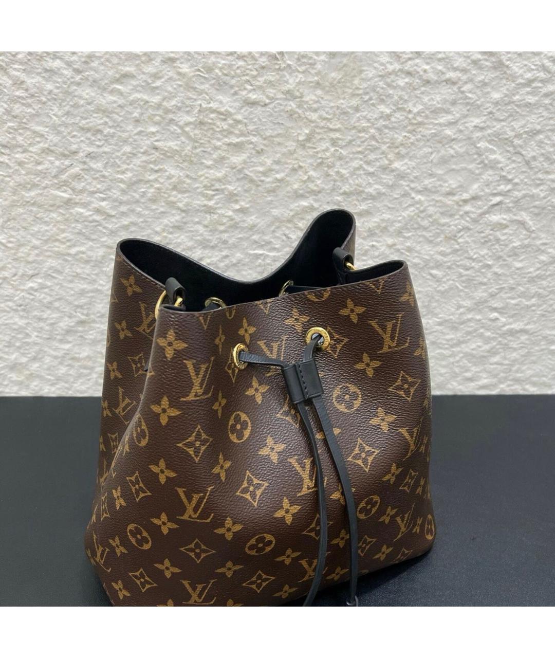 LOUIS VUITTON Черная сумка тоут из канвы, фото 6