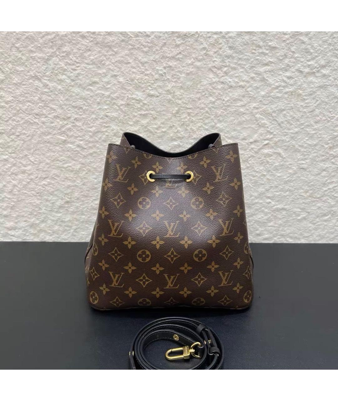 LOUIS VUITTON Черная сумка тоут из канвы, фото 2