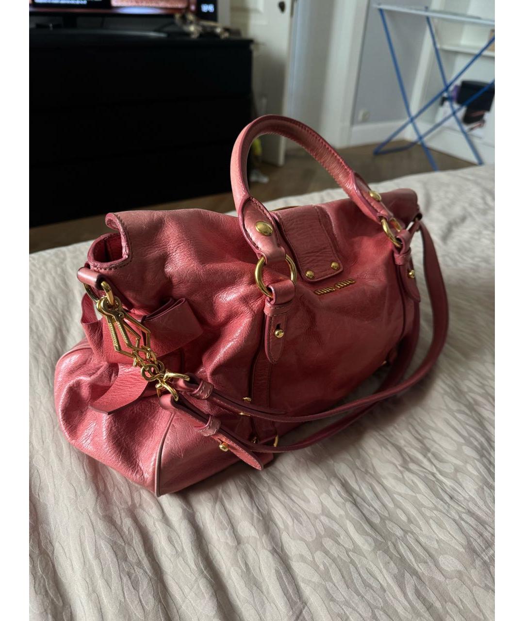 MIU MIU Розовая кожаная сумка с короткими ручками, фото 3