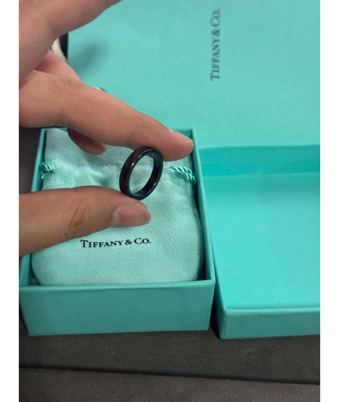 TIFFANY&CO Черное металлическое кольцо, фото 5