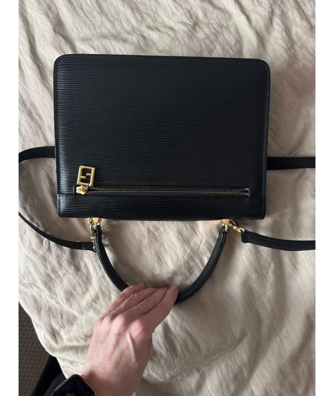 FENDI Черная кожаная сумка через плечо, фото 3