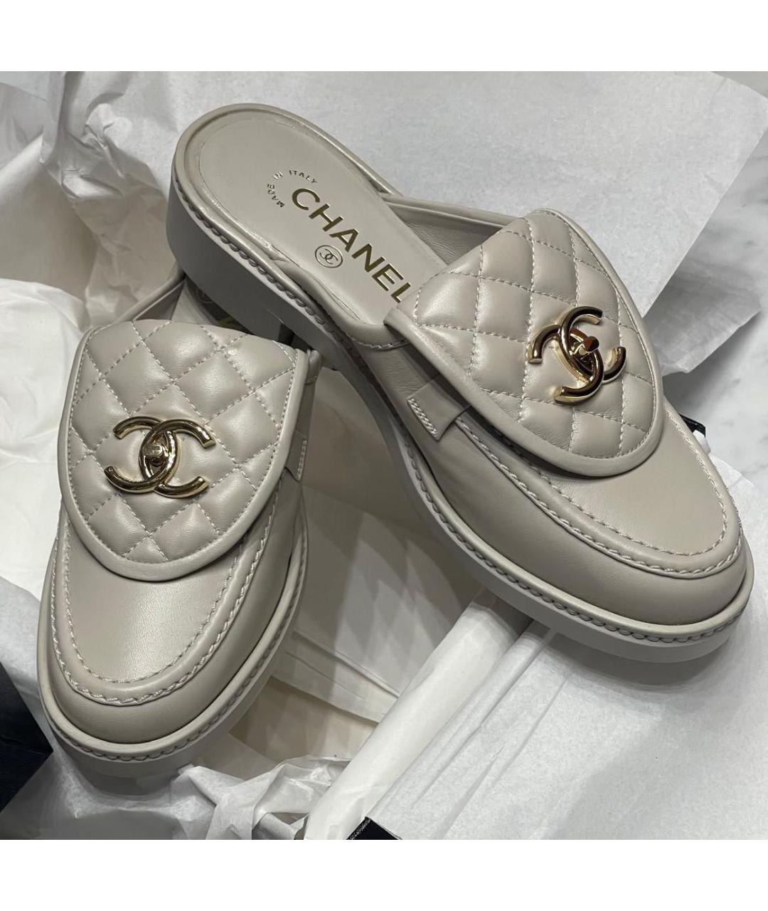 CHANEL Серые кожаные сабо, фото 3