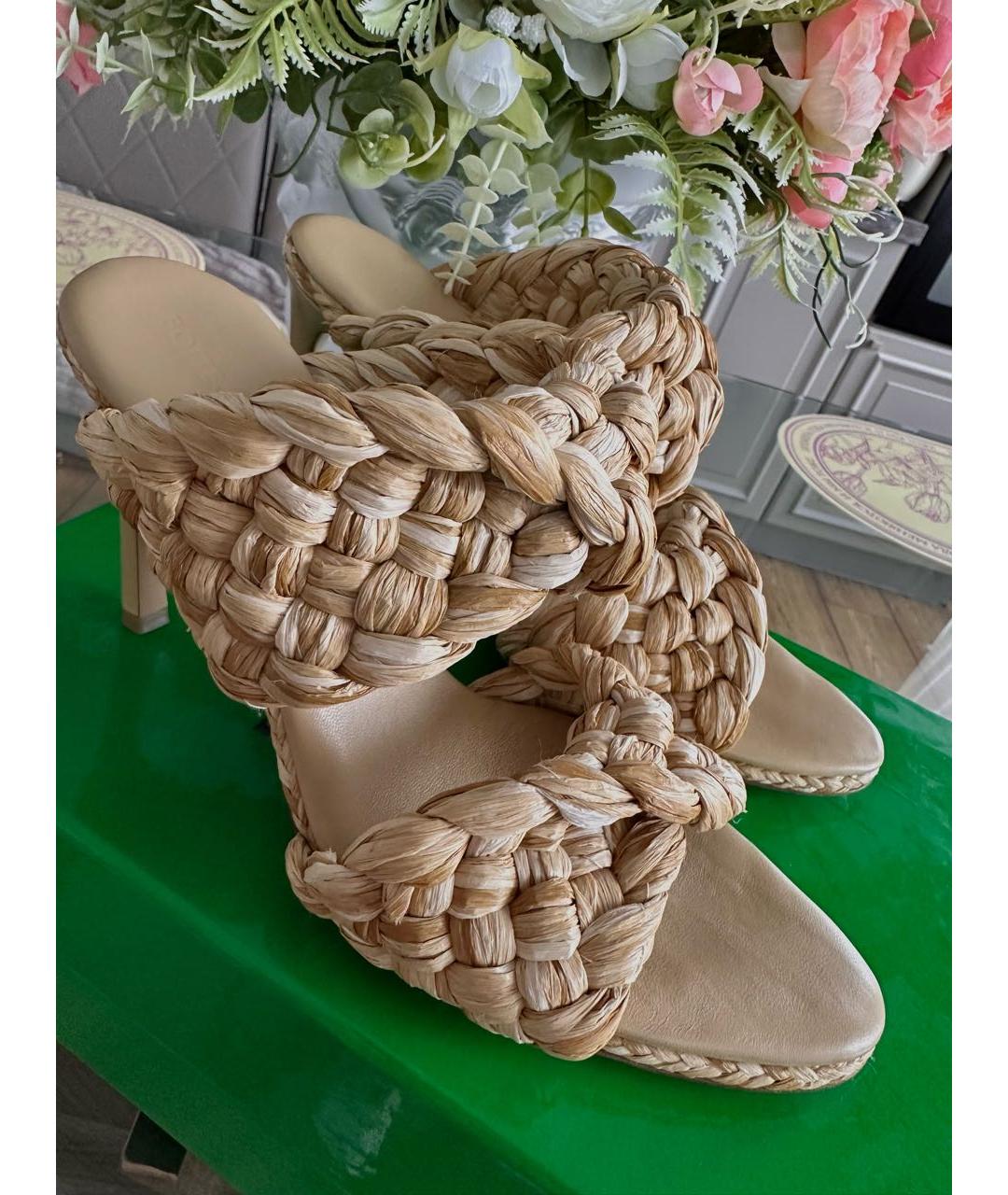 BOTTEGA VENETA Бежевые босоножки, фото 7