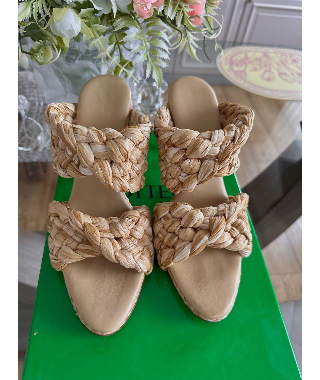 BOTTEGA VENETA Бежевые босоножки, фото 2