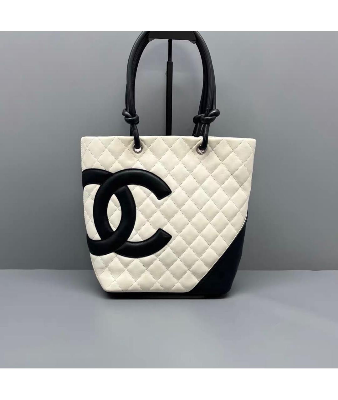 CHANEL Белая кожаная сумка тоут, фото 9