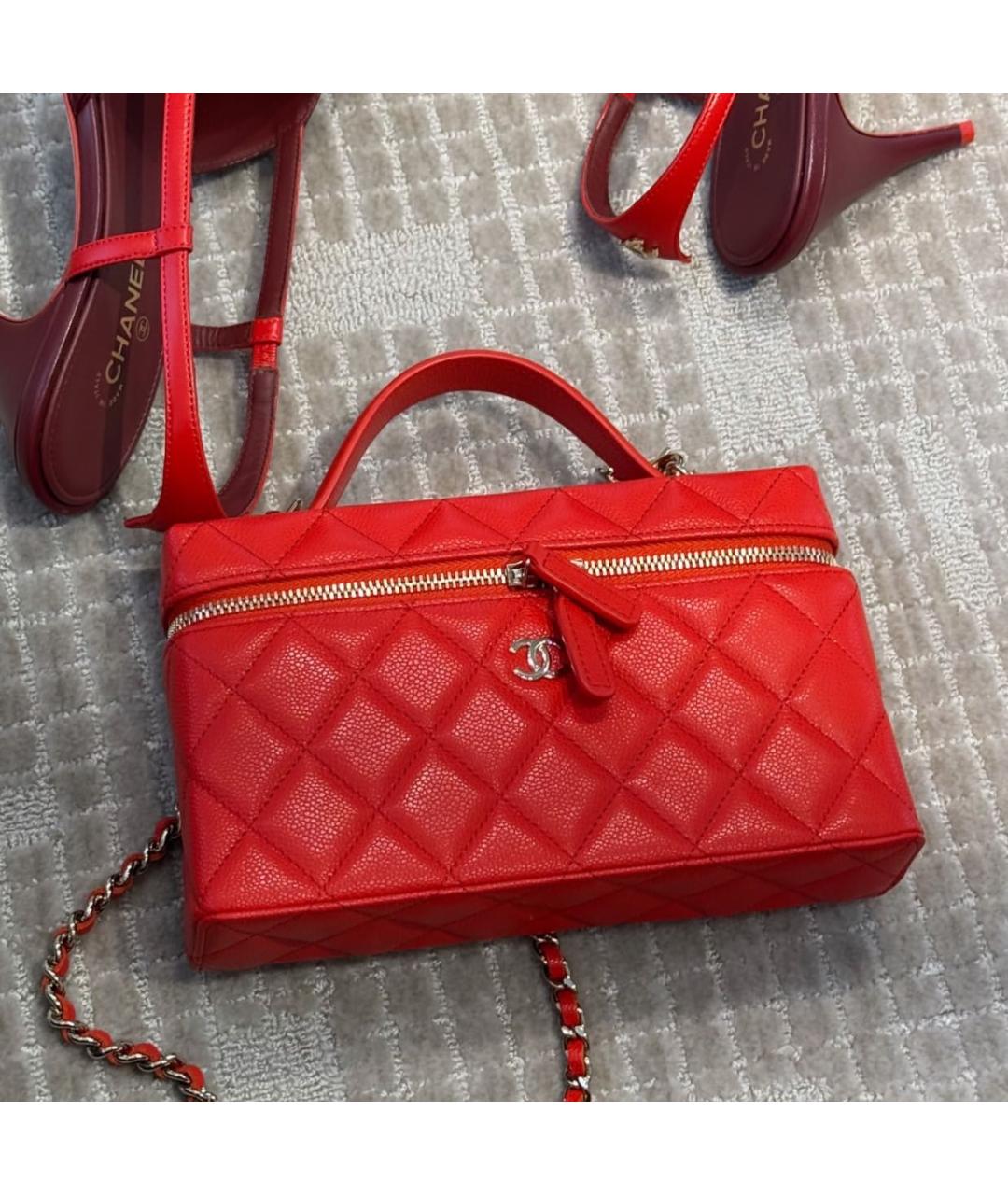 CHANEL Красная кожаная сумка через плечо, фото 4