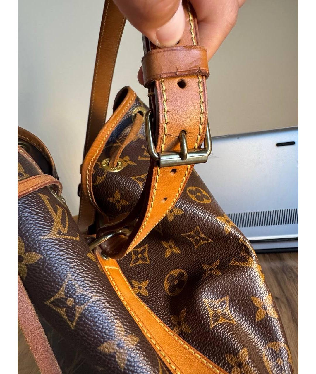 LOUIS VUITTON Коричневая сумка с короткими ручками из лакированной кожи, фото 7