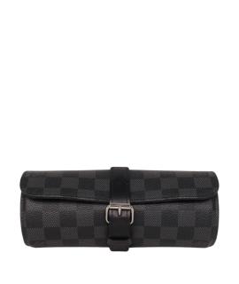 LOUIS VUITTON Обложка/футляр