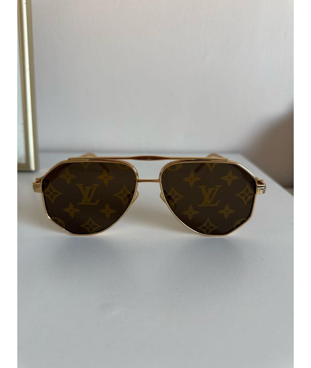 LOUIS VUITTON Золотые металлические солнцезащитные очки, фото 5