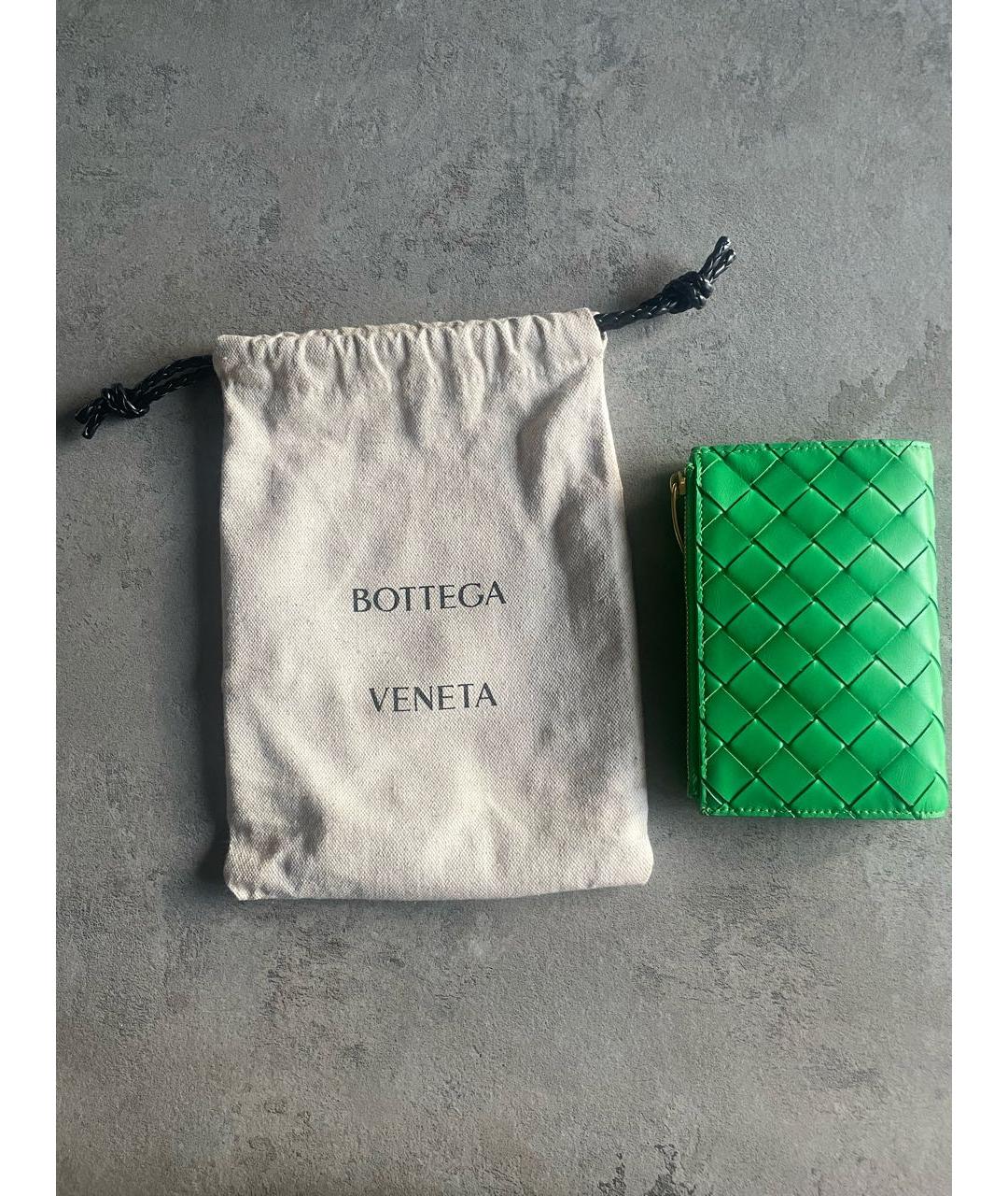 BOTTEGA VENETA Зеленый кожаный кошелек, фото 3