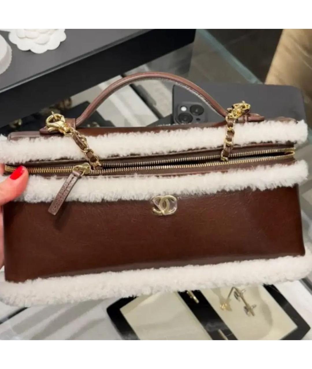 CHANEL Коричневая кожаная сумка с короткими ручками, фото 2