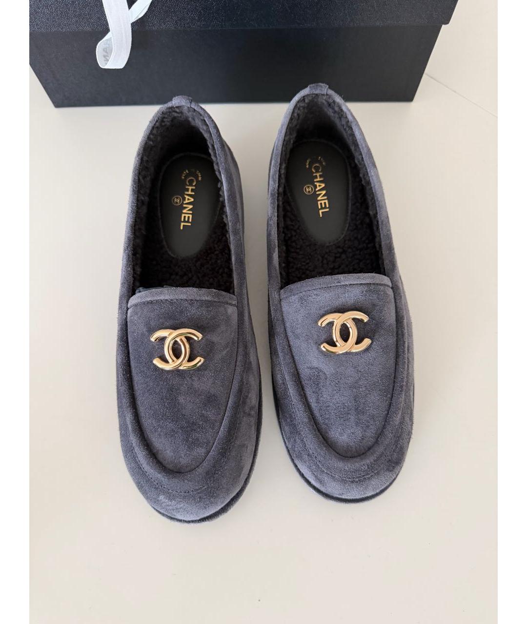 CHANEL Серые замшевые лоферы, фото 2