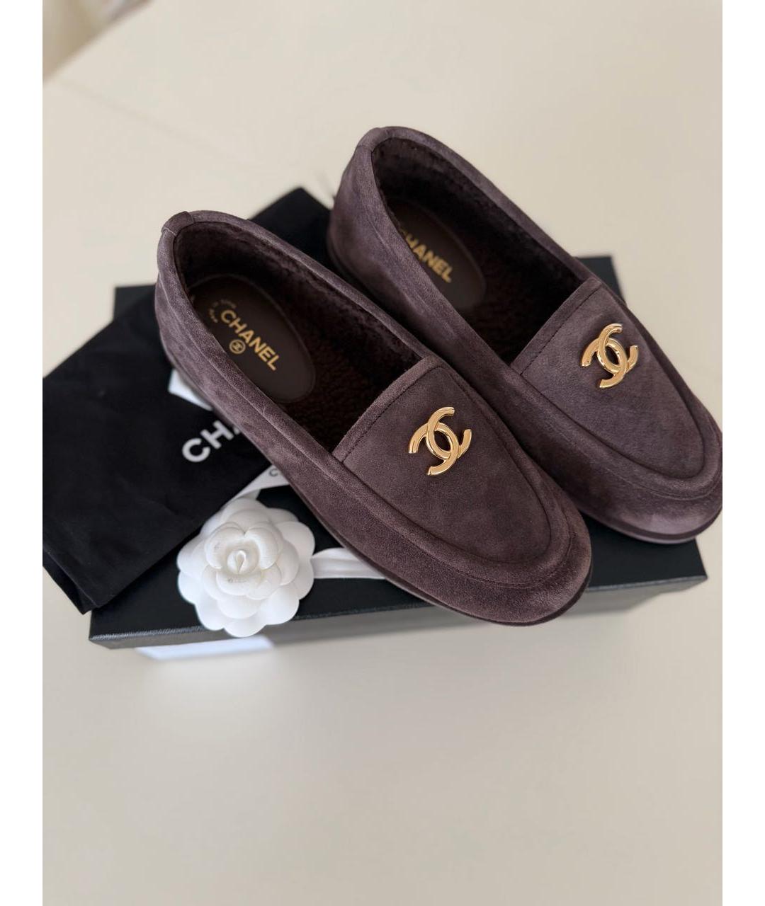 CHANEL Коричневые замшевые лоферы, фото 8