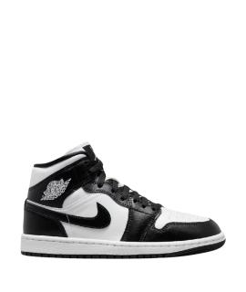 NIKE Кроссовки
