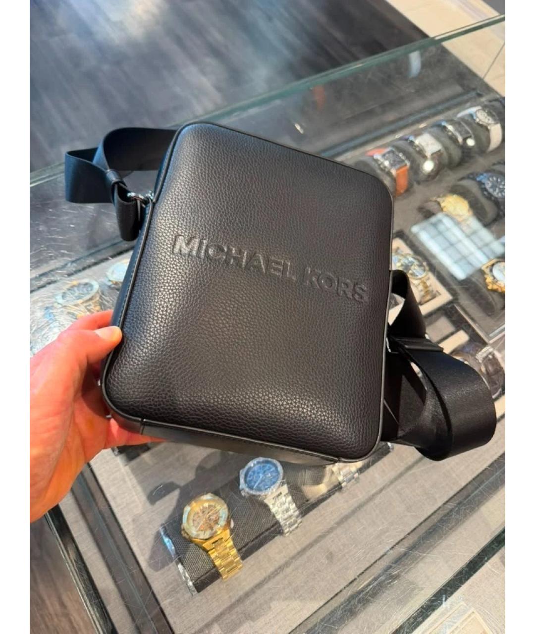 MICHAEL KORS Черная кожаная сумка на плечо, фото 4