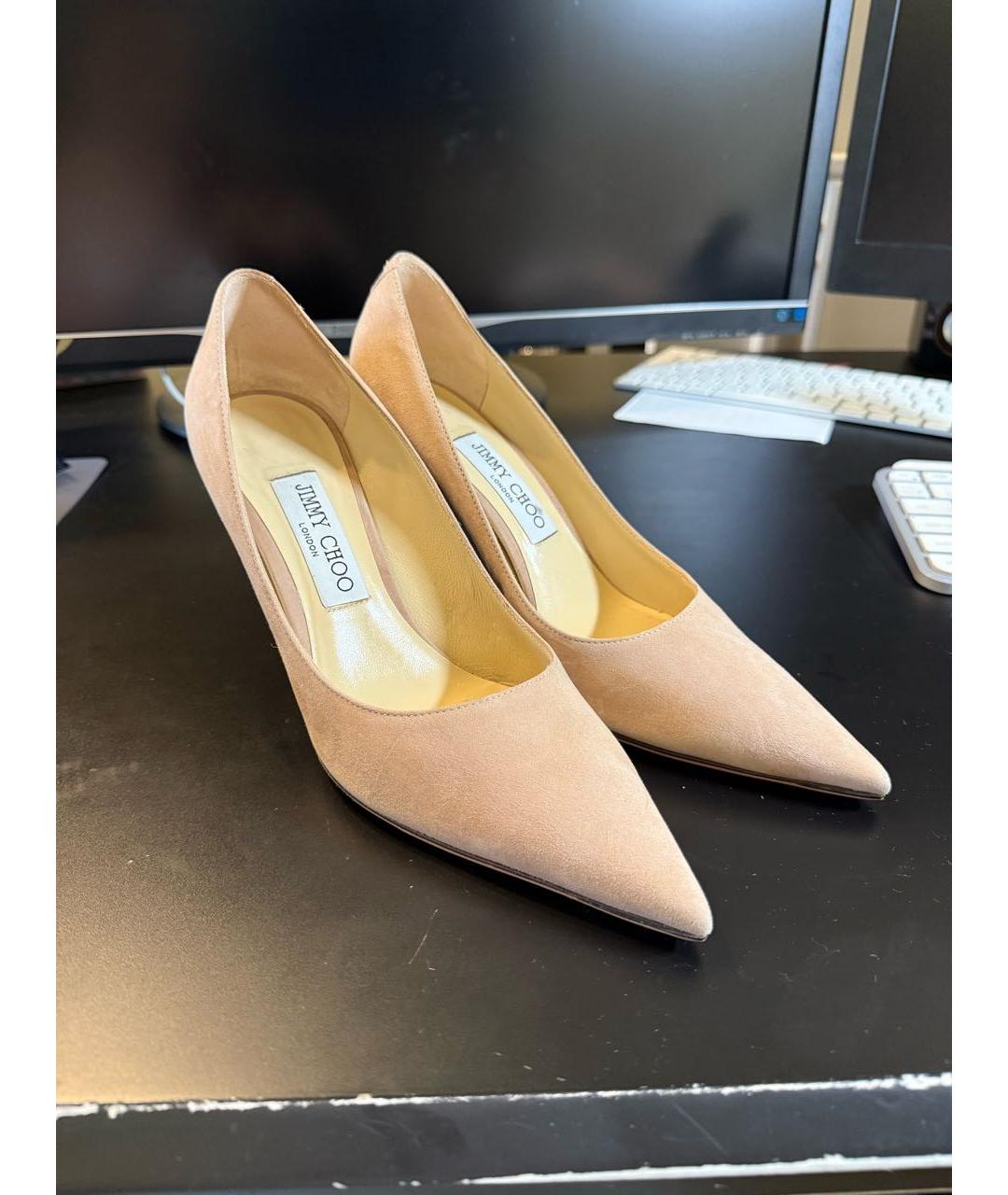 JIMMY CHOO Бежевые замшевые туфли, фото 5
