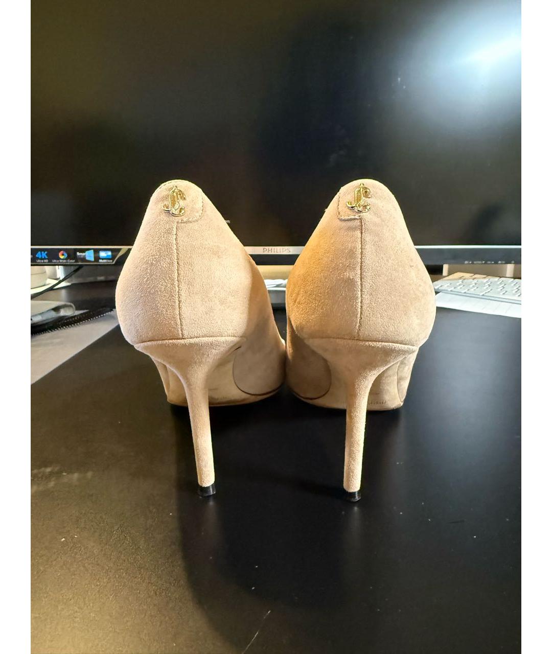 JIMMY CHOO Бежевые замшевые туфли, фото 4