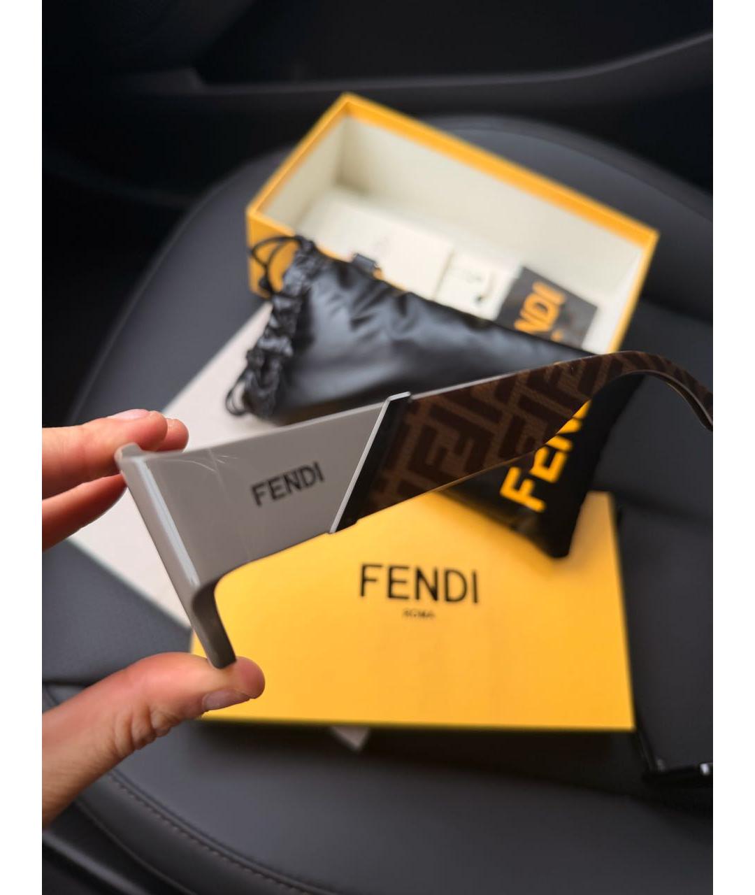 FENDI Антрацитовые пластиковые солнцезащитные очки, фото 3