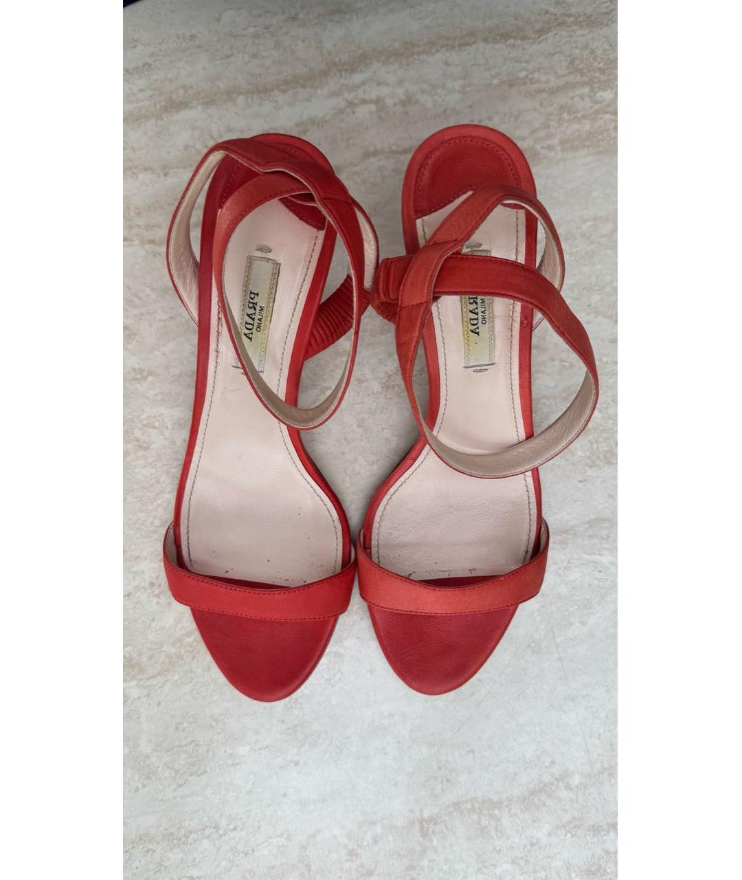 PRADA Коралловые кожаные босоножки, фото 2
