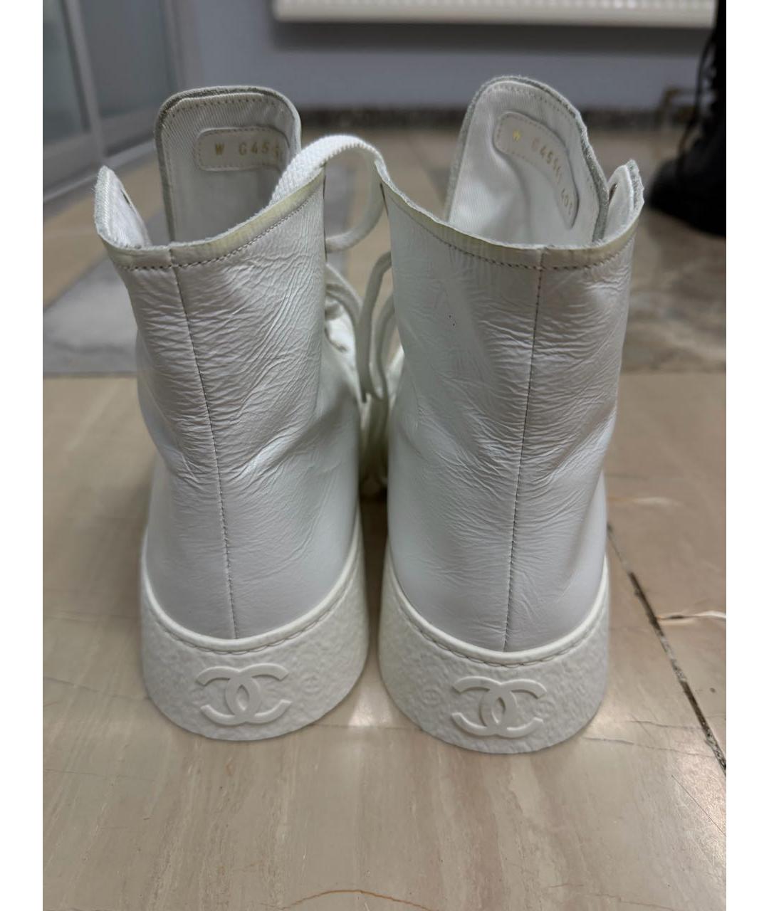 CHANEL Белые кожаные кеды, фото 4