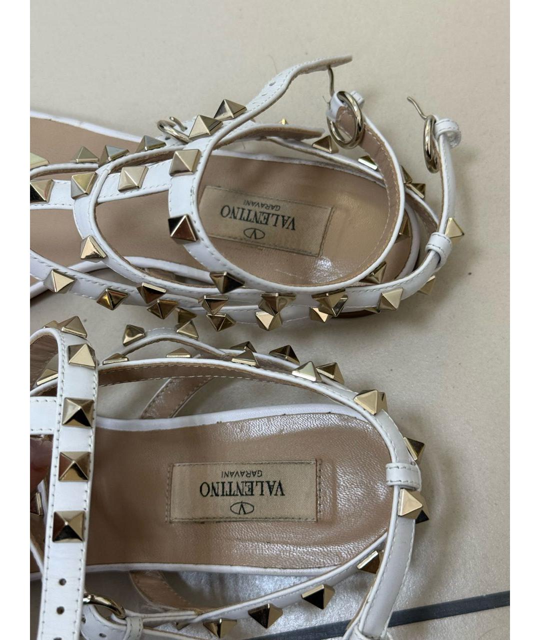 VALENTINO Белые кожаные сандалии, фото 4