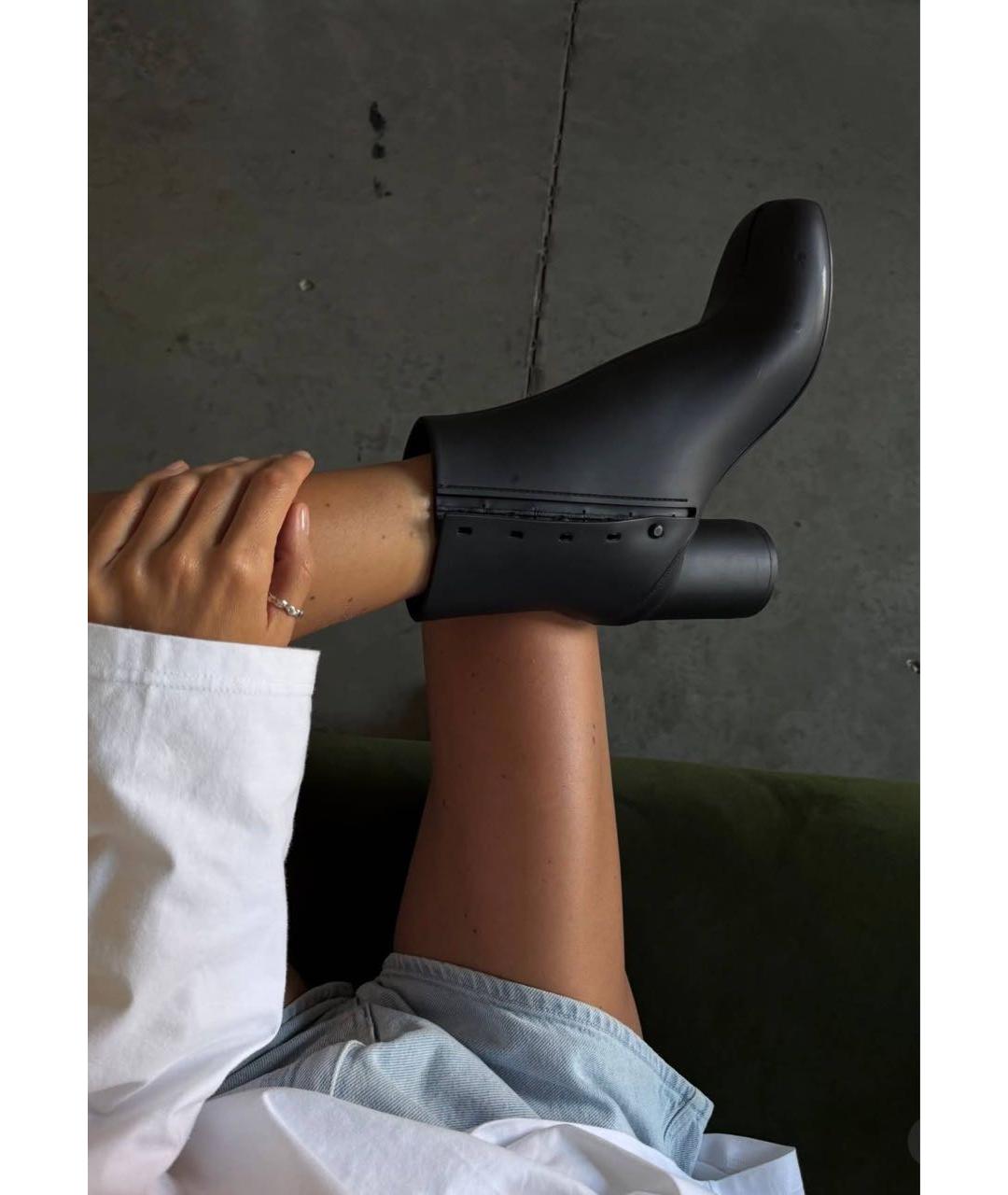 MAISON MARGIELA Черные резиновые полусапоги, фото 6