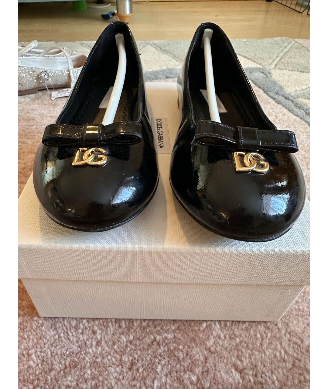DOLCE&GABBANA Черные балетки из лакированной кожи, фото 2