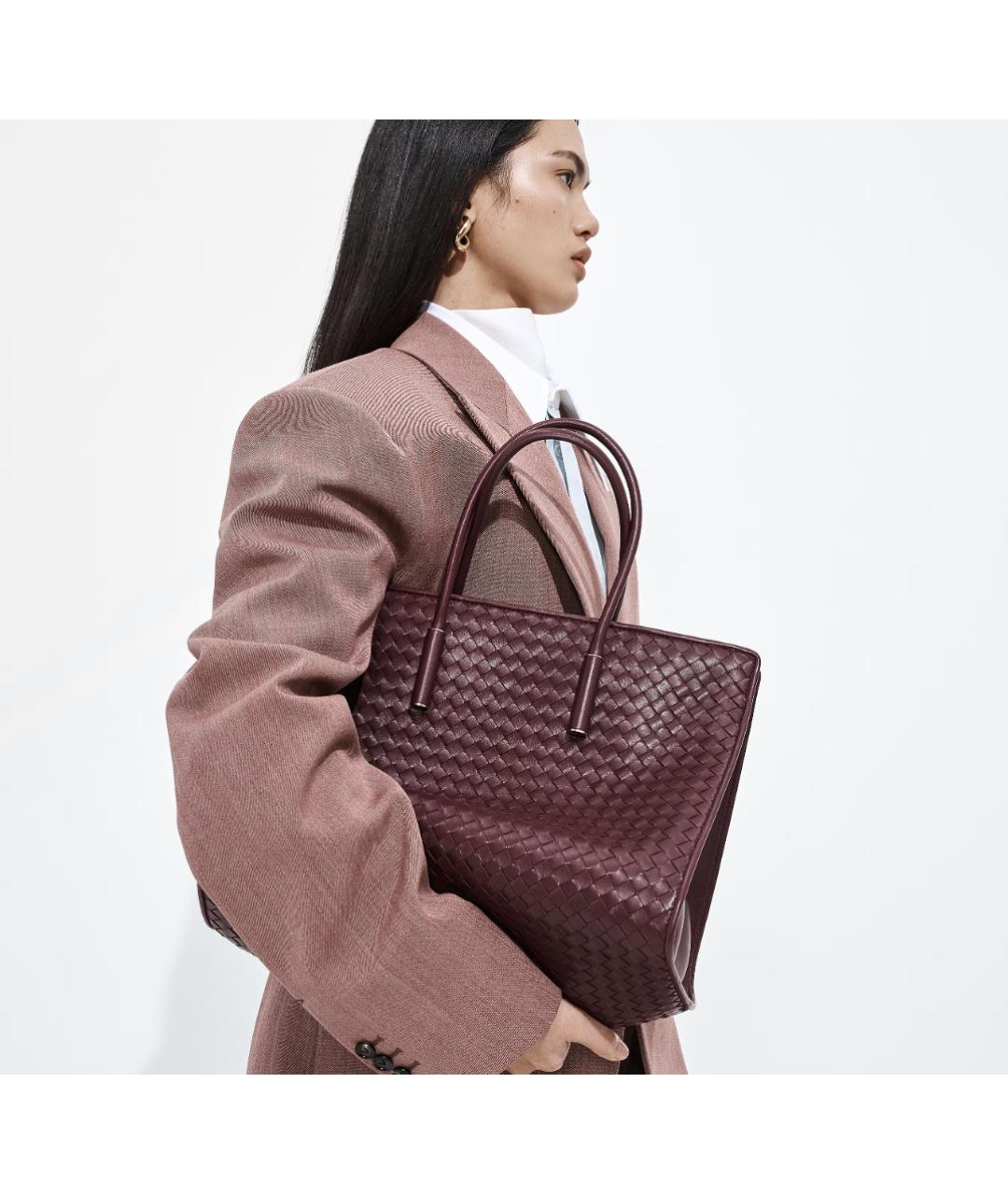 BOTTEGA VENETA Бордовая кожаная сумка тоут, фото 7