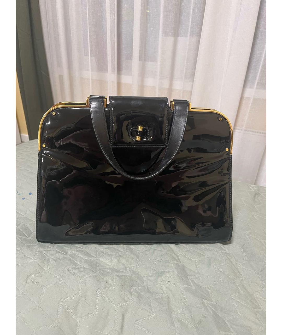 YVES SAINT LAURENT BEAUTY Черная сумка с короткими ручками из лакированной кожи, фото 2