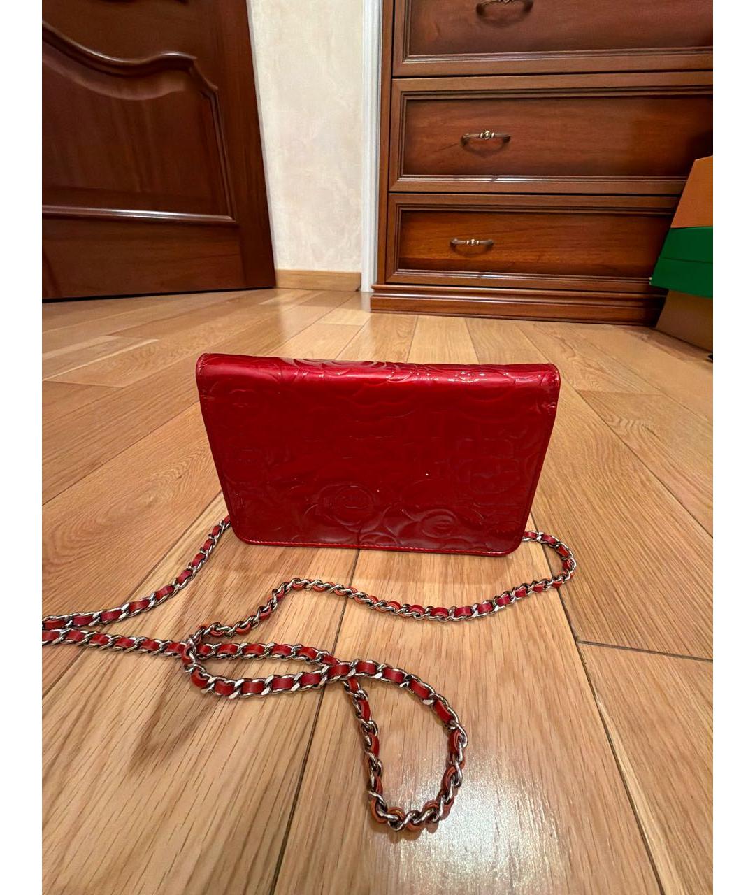 CHANEL Красная сумка через плечо из лакированной кожи, фото 3
