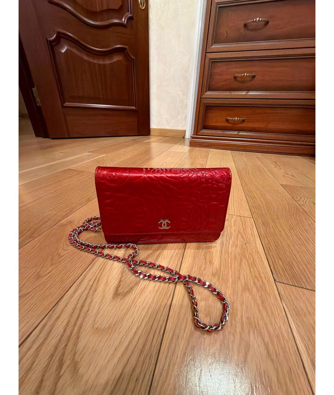 CHANEL Красная сумка через плечо из лакированной кожи, фото 5