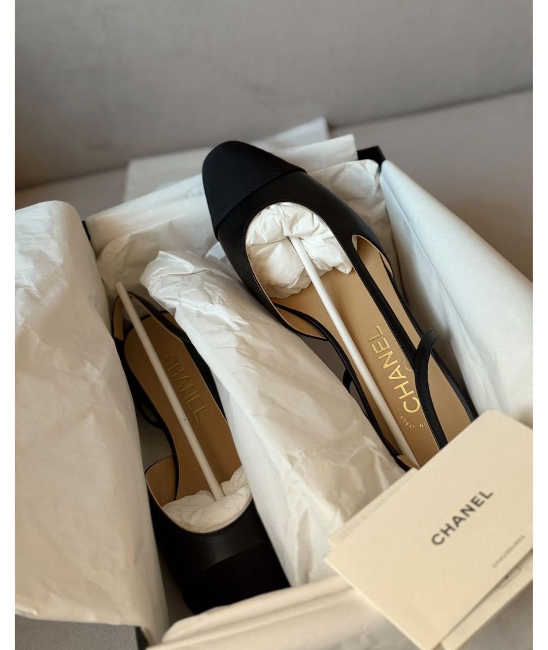 CHANEL Черные кожаные балетки, фото 3