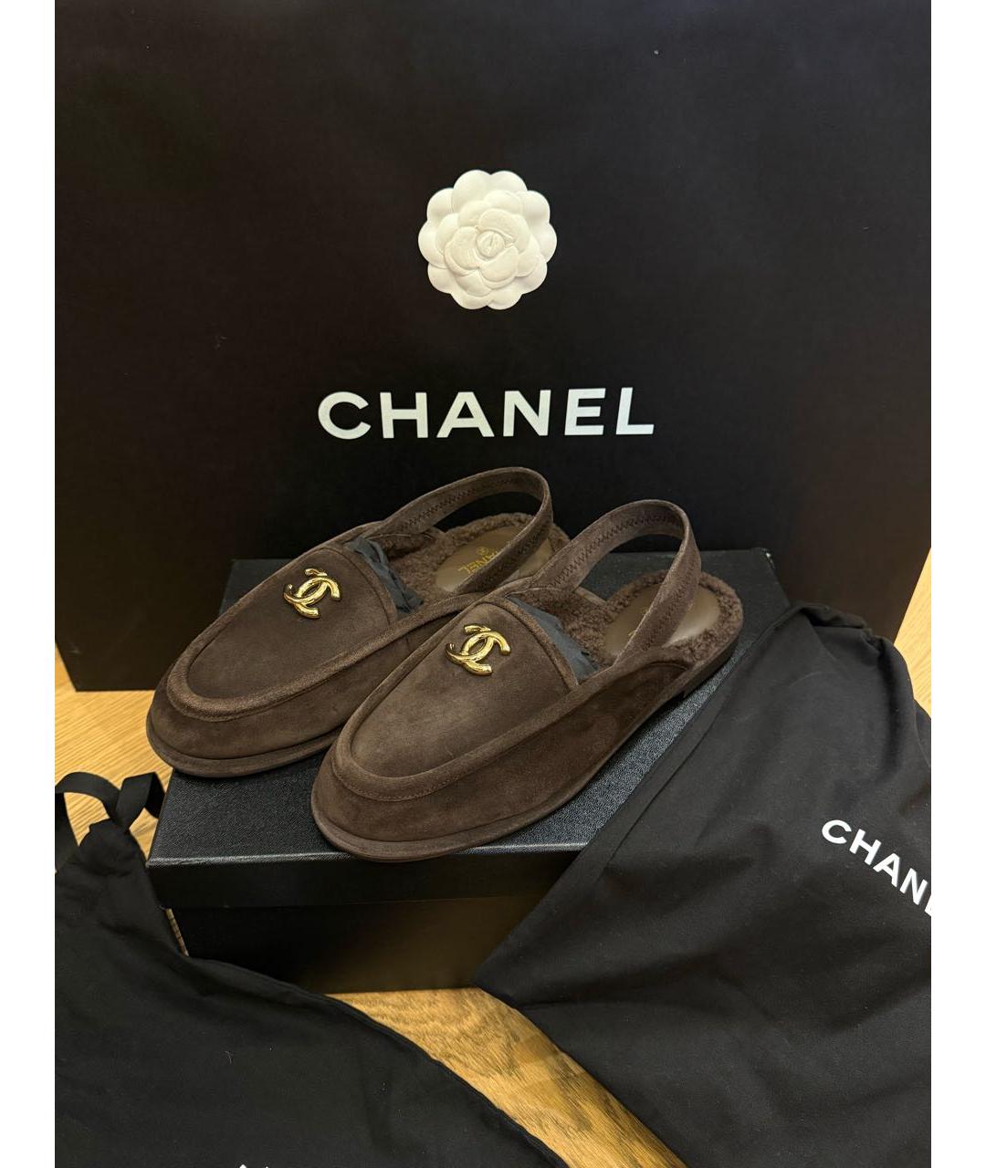 CHANEL Коричневые замшевые лоферы, фото 2