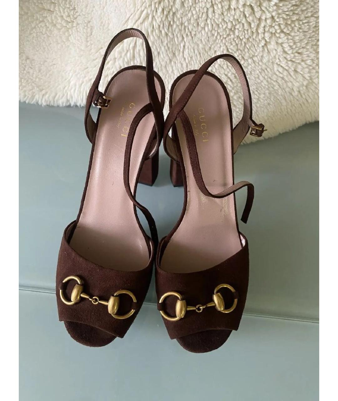 GUCCI Коричневые замшевые босоножки, фото 2
