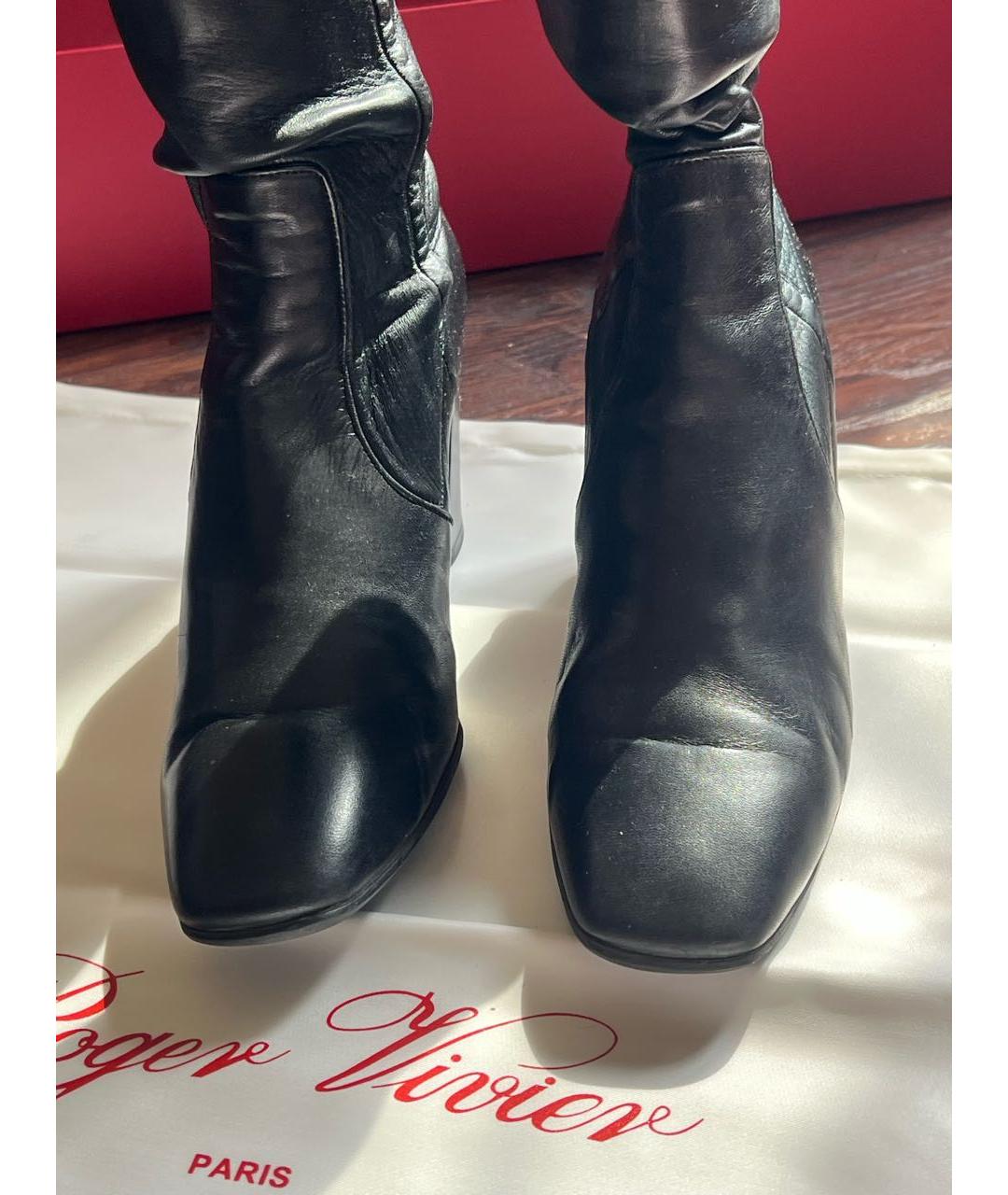 ROGER VIVIER Черные кожаные ботфорты, фото 2