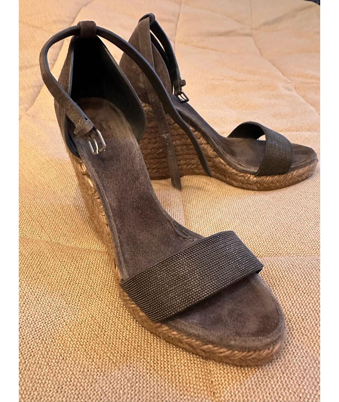 BRUNELLO CUCINELLI Антрацитовые замшевые босоножки, фото 5