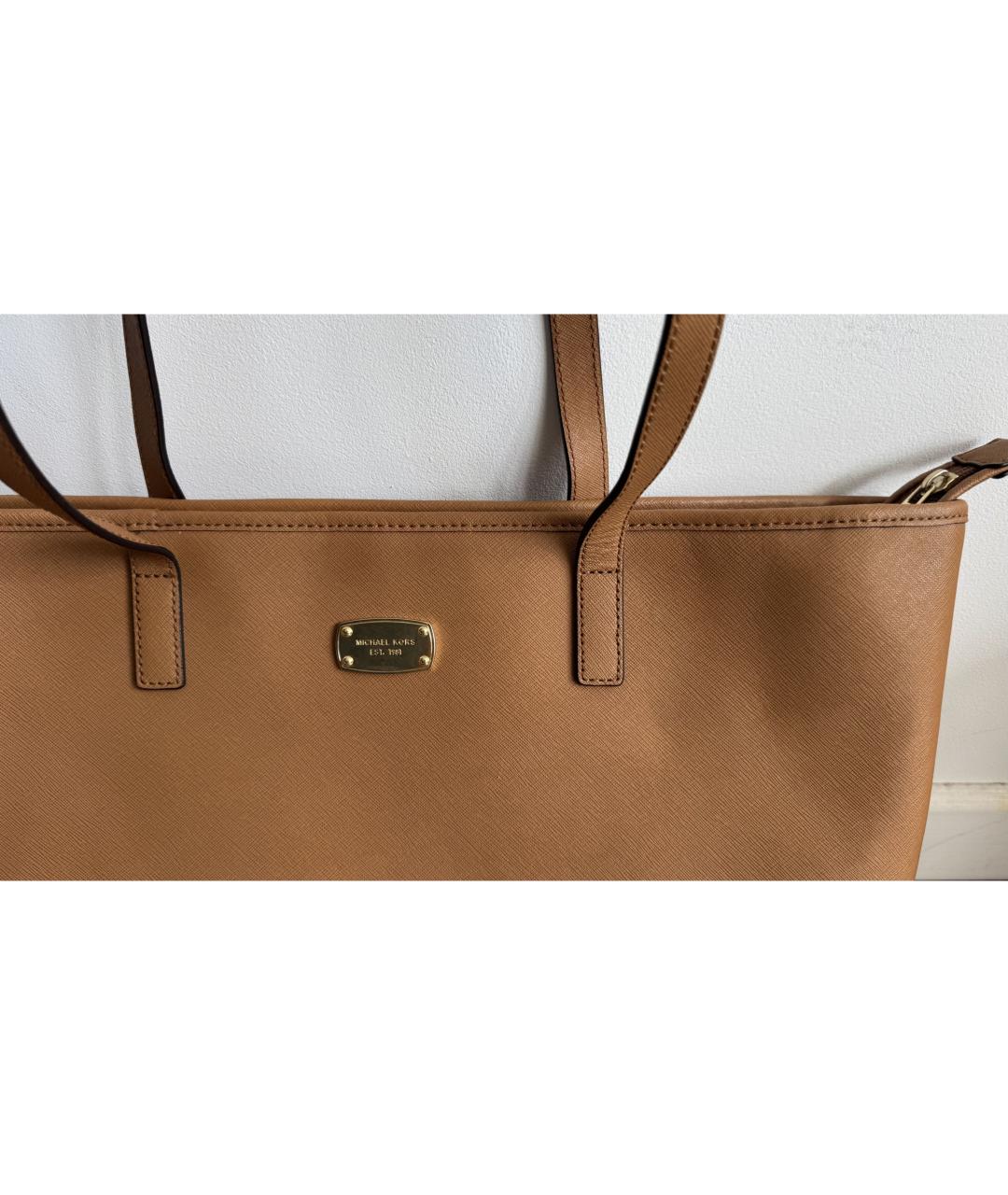 MICHAEL KORS Коричневая кожаная сумка через плечо, фото 3
