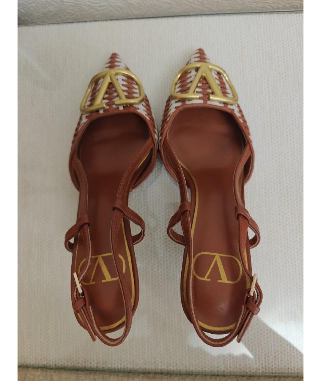 VALENTINO Коричневые кожаные туфли, фото 3