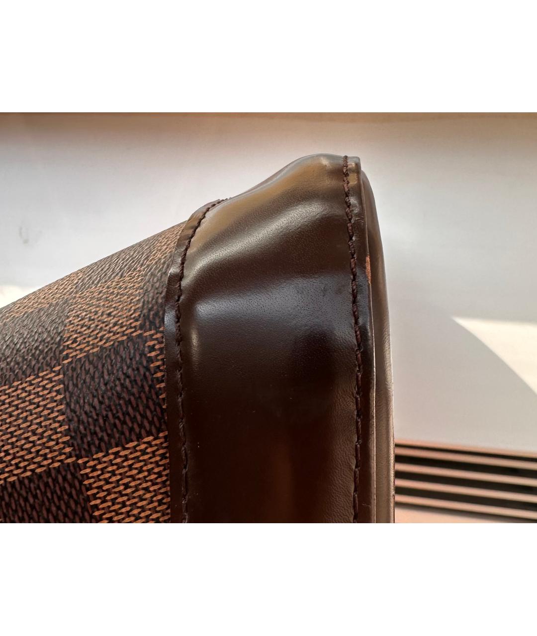 LOUIS VUITTON Коричневая кожаная сумка с короткими ручками, фото 4