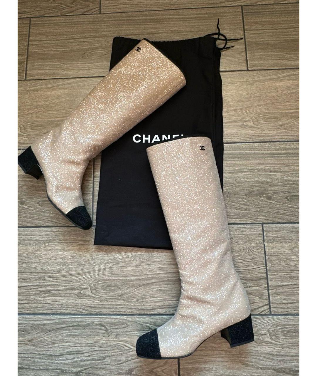 CHANEL Золотые кожаные сапоги, фото 5