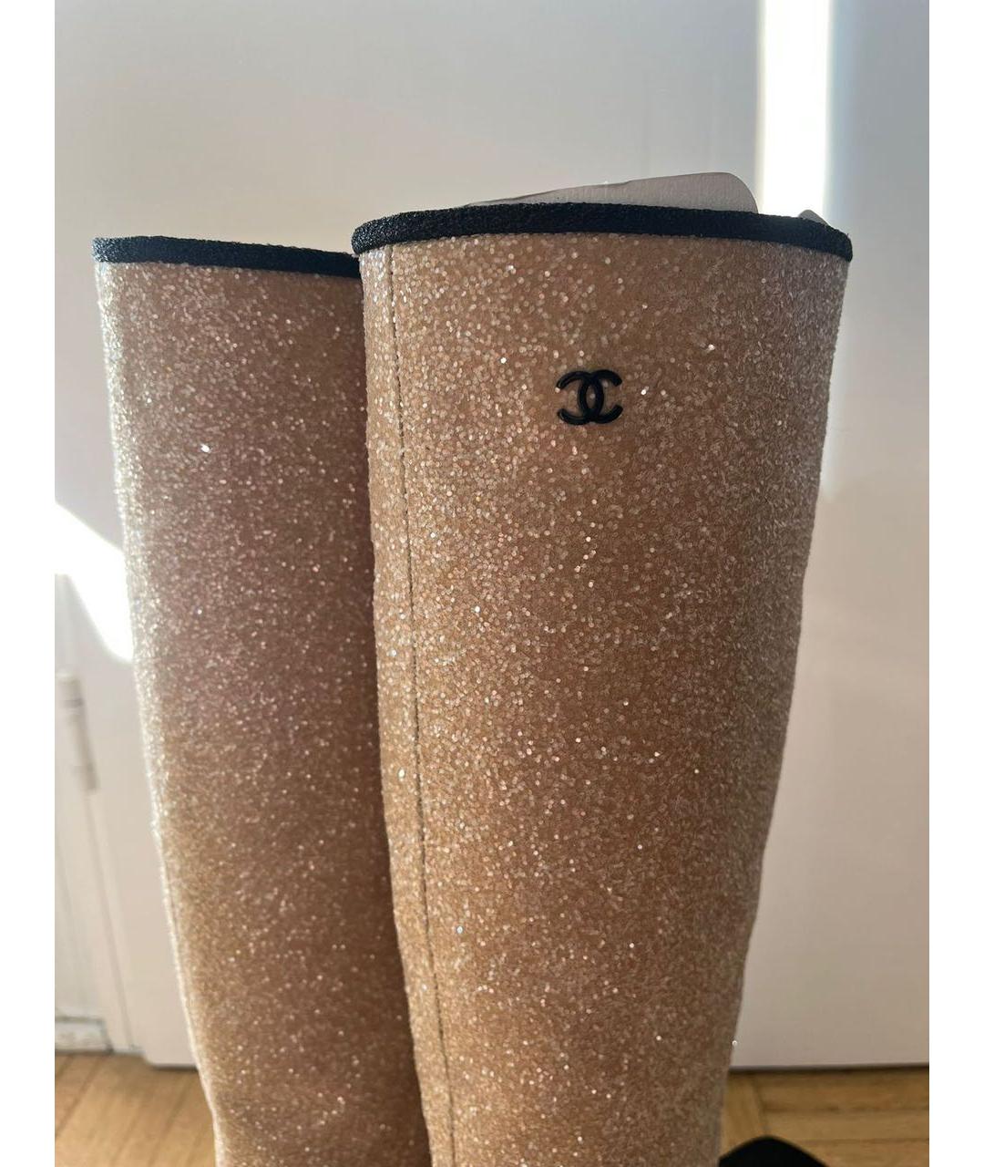 CHANEL Золотые кожаные сапоги, фото 2