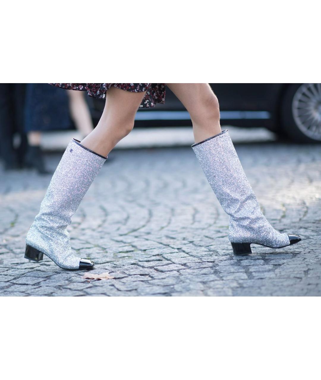 CHANEL Золотые кожаные сапоги, фото 8
