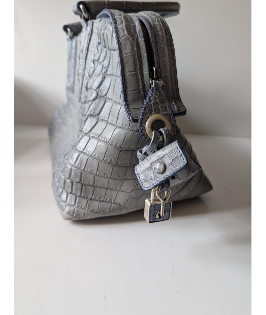 BOTTEGA VENETA Серая сумка с короткими ручками из кожи крокодила, фото 6