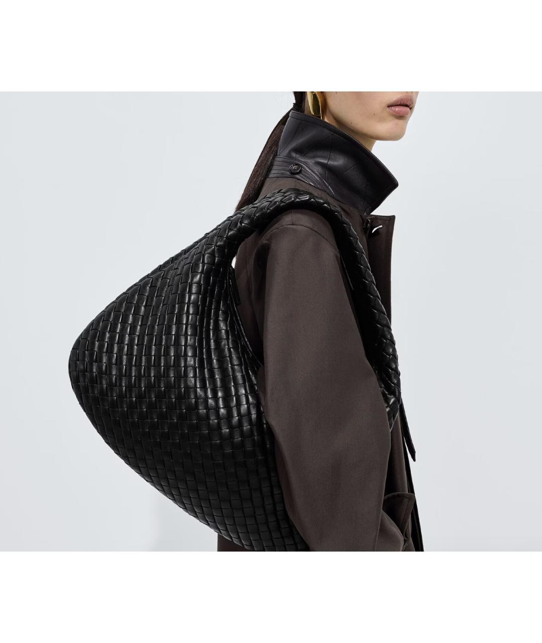 BOTTEGA VENETA Черная кожаная сумка с короткими ручками, фото 2