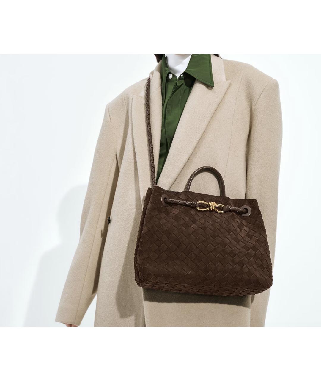 BOTTEGA VENETA Коричневая замшевая сумка с короткими ручками, фото 2