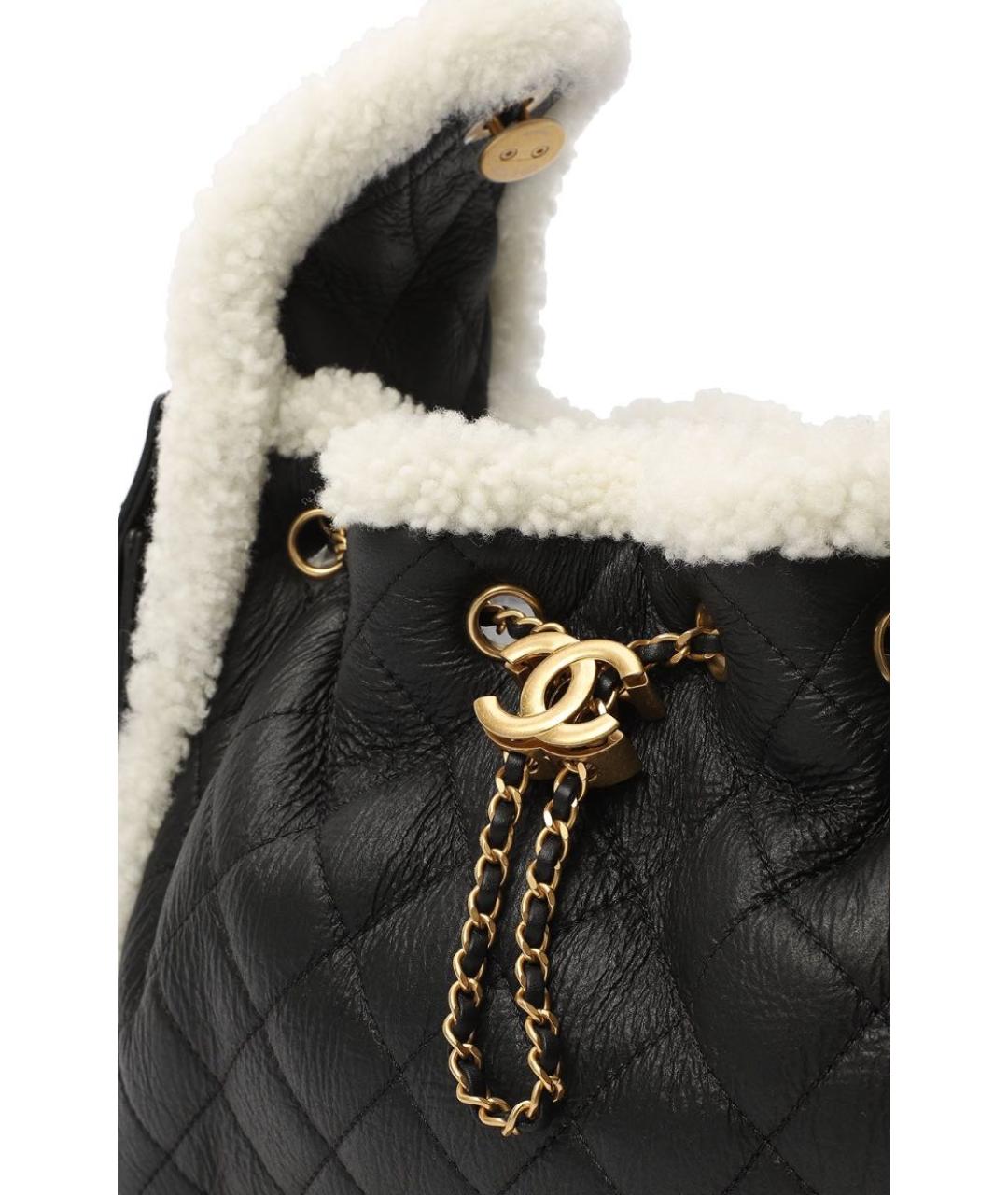 CHANEL Черная кожаная сумка с короткими ручками, фото 6