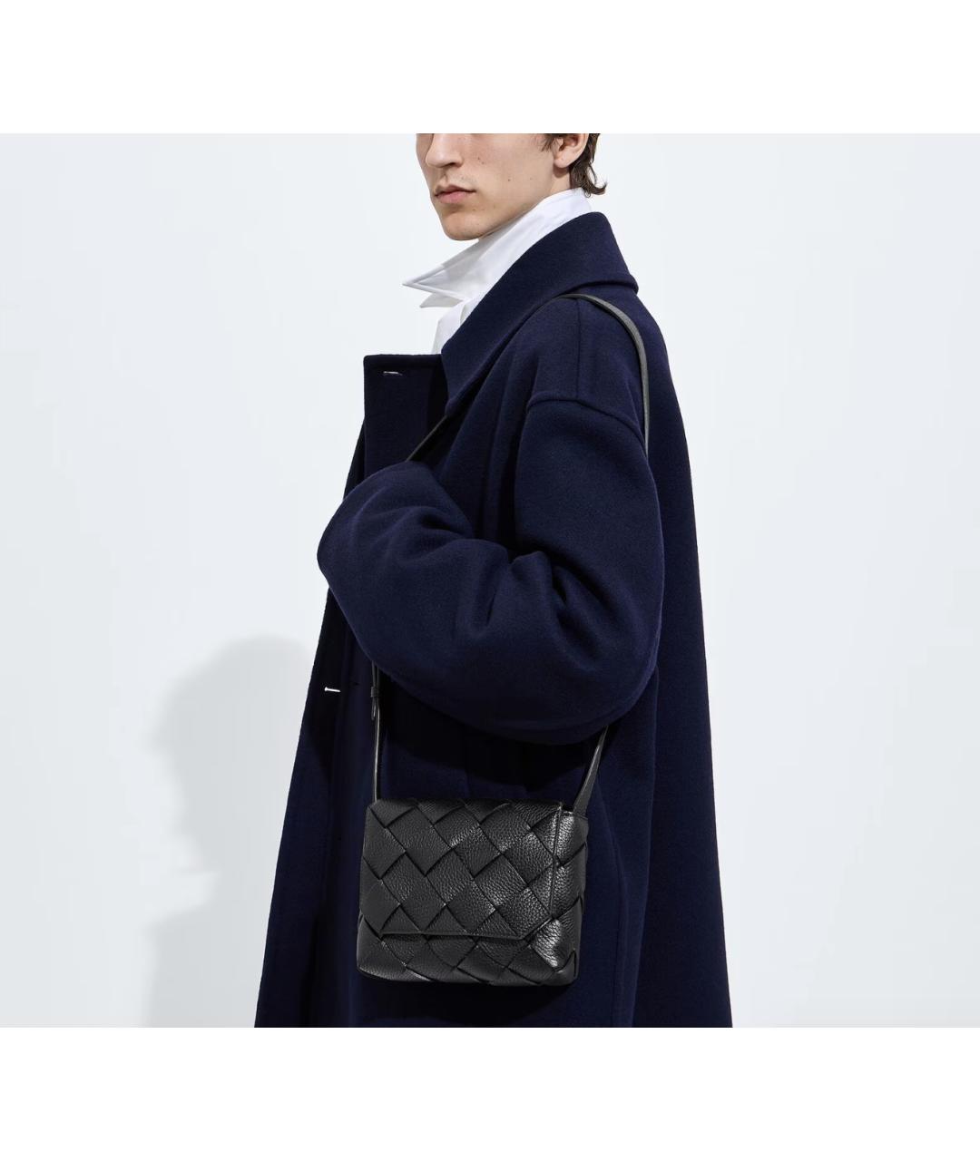 BOTTEGA VENETA Черная кожаная сумка на плечо, фото 2