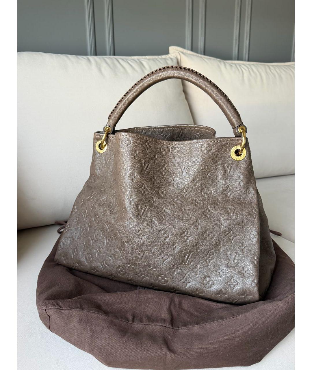 LOUIS VUITTON Бежевая кожаная сумка с короткими ручками, фото 3